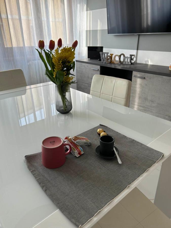 Appartement Marconi67 à Desenzano del Garda Extérieur photo