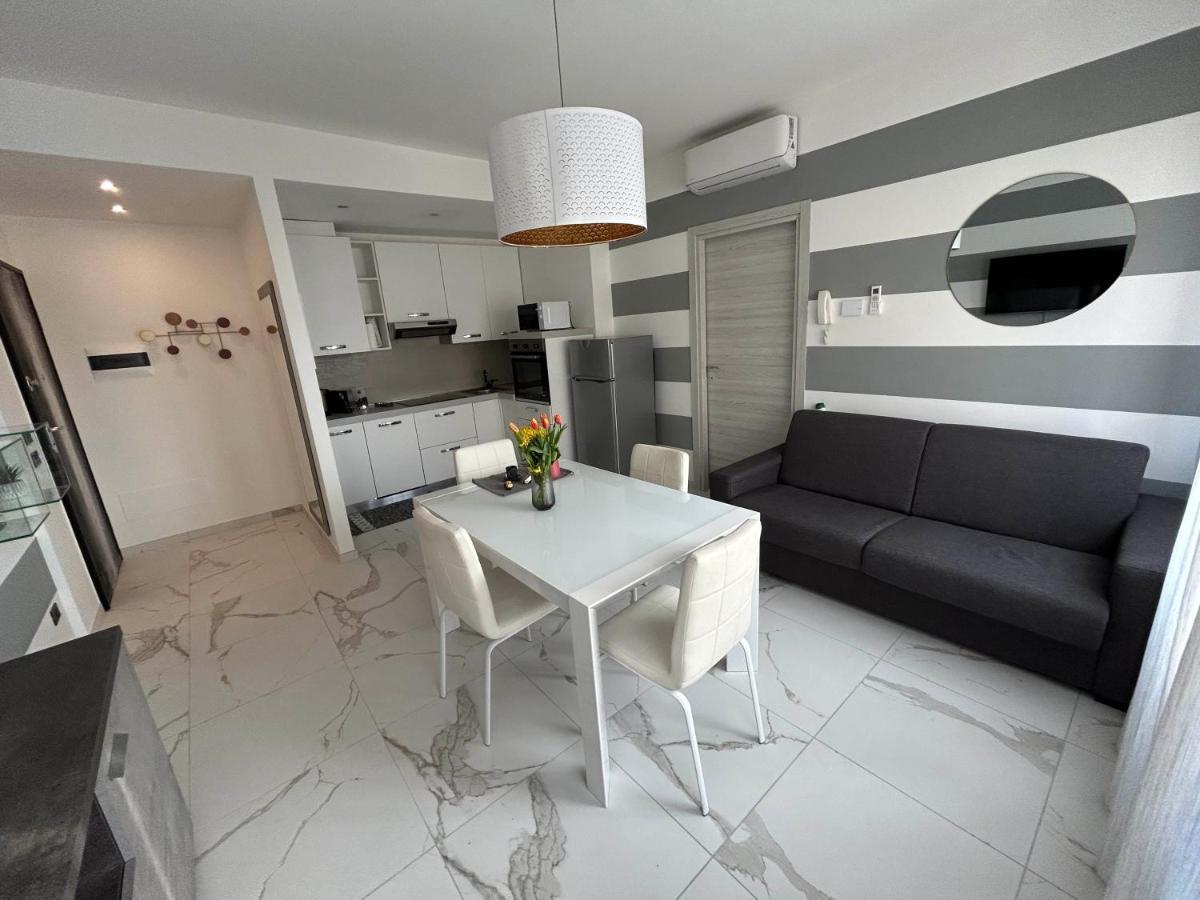 Appartement Marconi67 à Desenzano del Garda Extérieur photo
